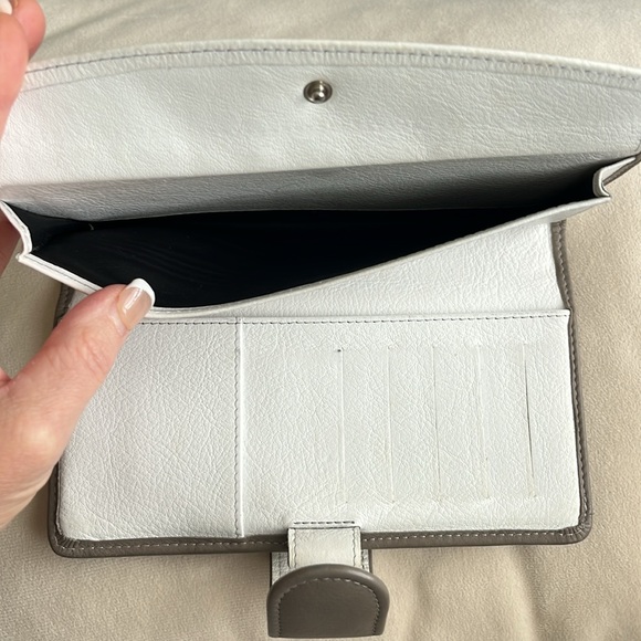 Van Der Spek Codex gray leather planner cover. Excellent gently used condition. - Picture 8 of 9